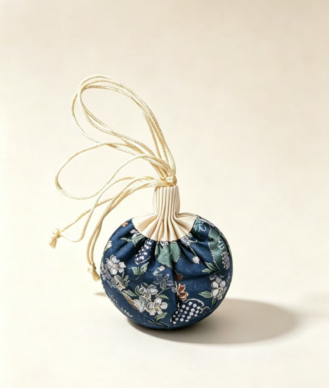 MOOD-SOOTHING SACHET